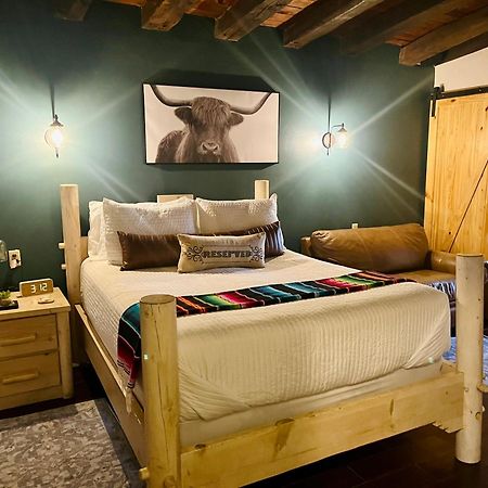 Adobe Rose Boutique Inn Artesia Extérieur photo