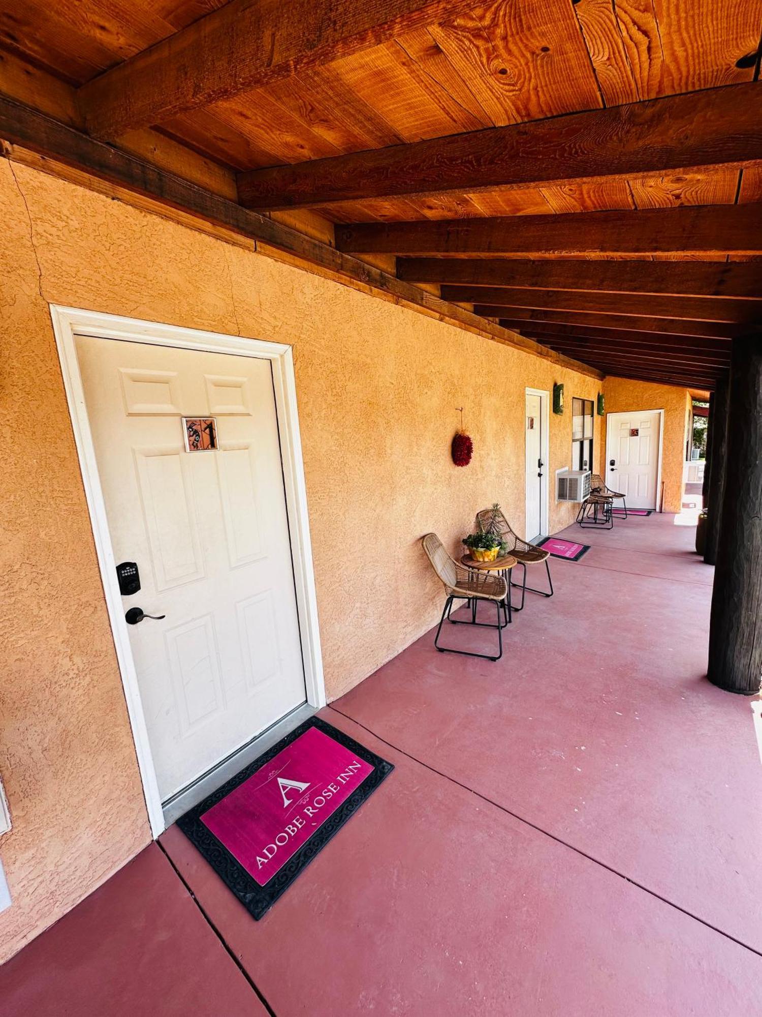 Adobe Rose Boutique Inn Artesia Extérieur photo