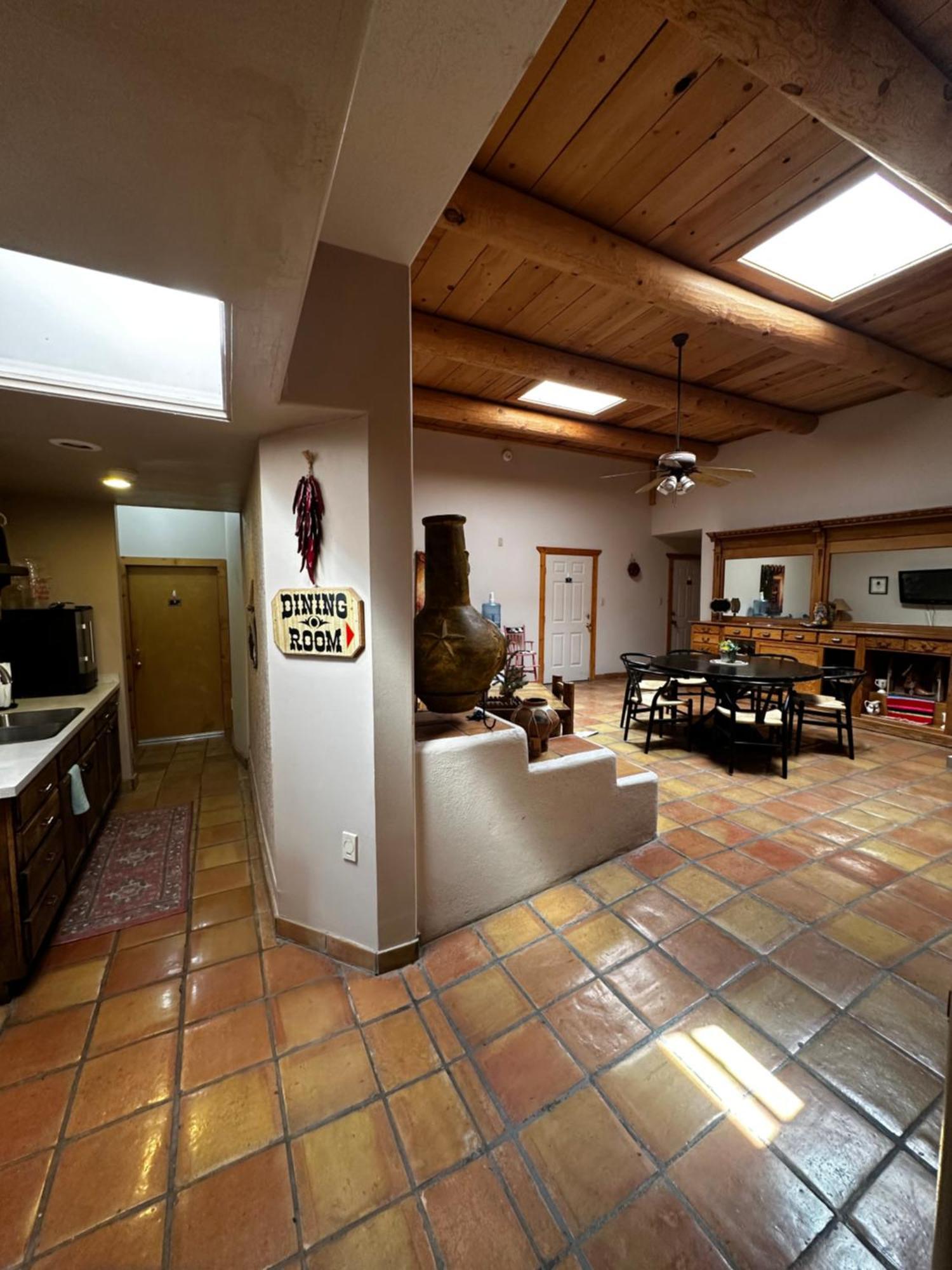 Adobe Rose Boutique Inn Artesia Extérieur photo