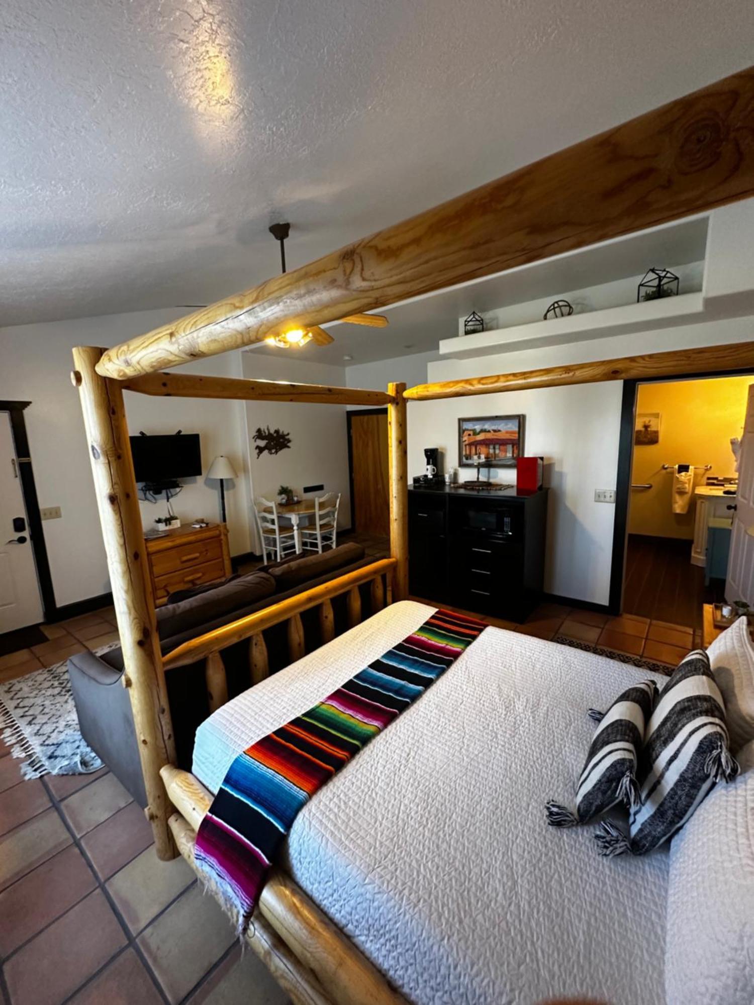 Adobe Rose Boutique Inn Artesia Extérieur photo