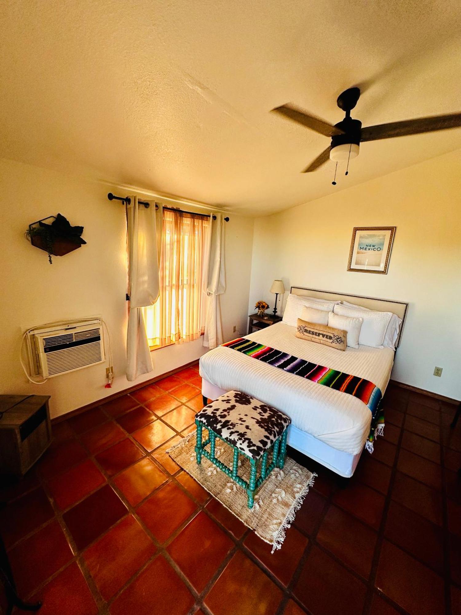 Adobe Rose Boutique Inn Artesia Extérieur photo